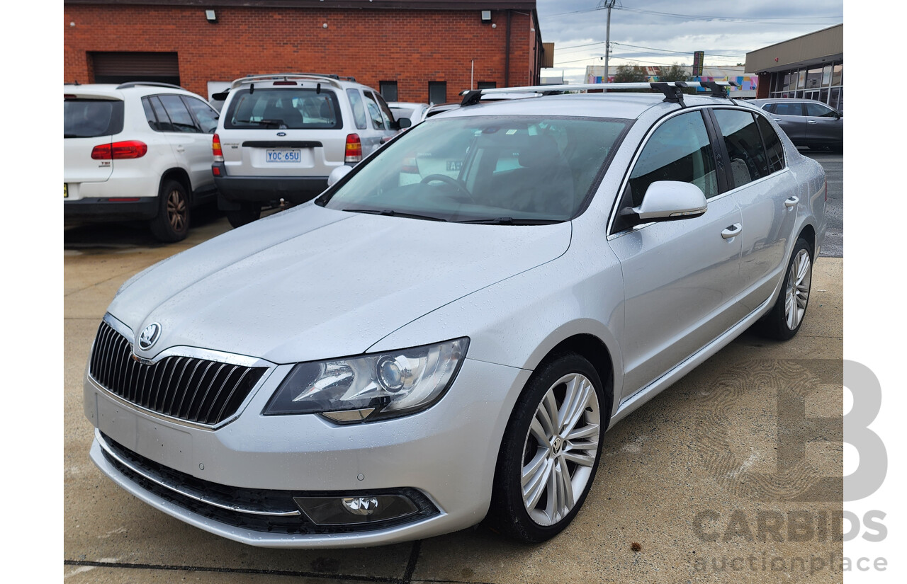 9/2015 Skoda Superb 118 TSI Ambition 3T MY15 4D sedan Silver 1.8L