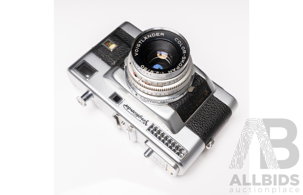 Voigtländer Vitessa T 35mm Rangefinder Camera with Color-Skopar 50mm F/2.8 Lens and Leather Case