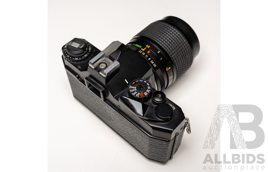 Exakta HS-2 35mm SLR Camera with Promura C.P. Hi-Lux MC 35–70mm F/3.5–4.5 Lens