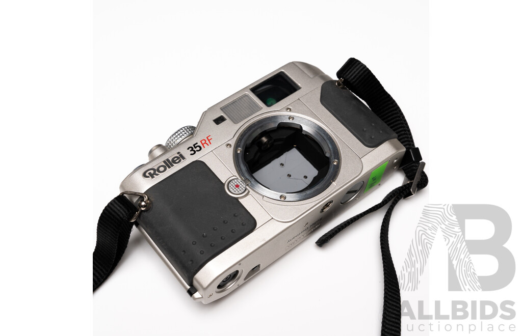 Rollei 35RF 35mm Rangefinder Camera with Voigtländer Nokton Classic S.C. 40mm F/1.4 Lens