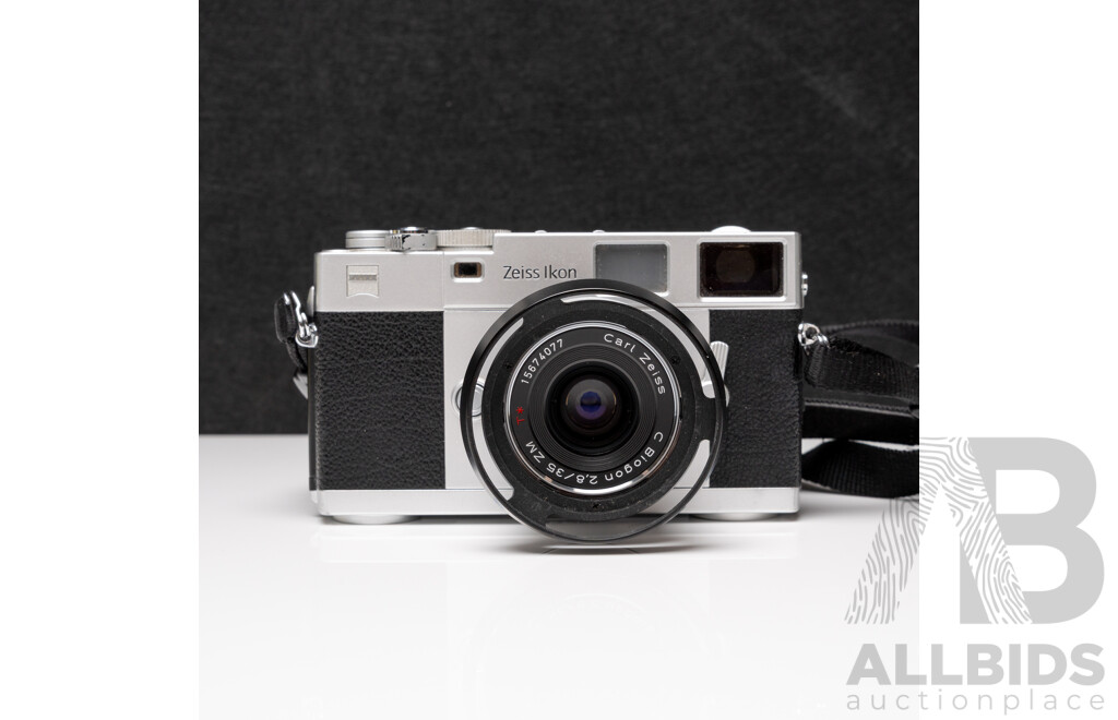 Zeiss Ikon ZM 35mm Rangefinder Camera with ZEISS C Biogon T 35mm F/2.8 ZM Lens