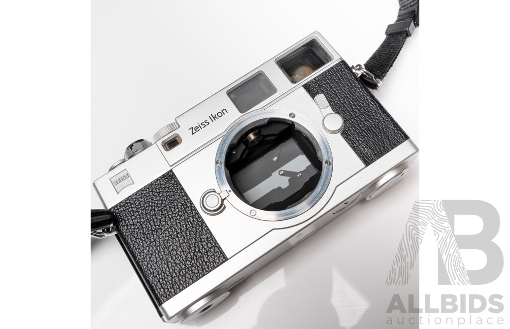 Zeiss Ikon ZM 35mm Rangefinder Camera with ZEISS C Biogon T 35mm F/2.8 ZM Lens