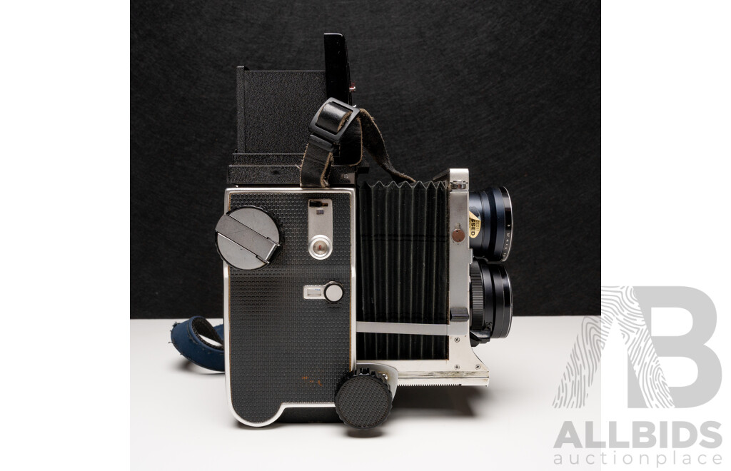 Mamiya C220 Professional TLR Camera Kit with Five Lenses, Hoods, Film and Hard Case
