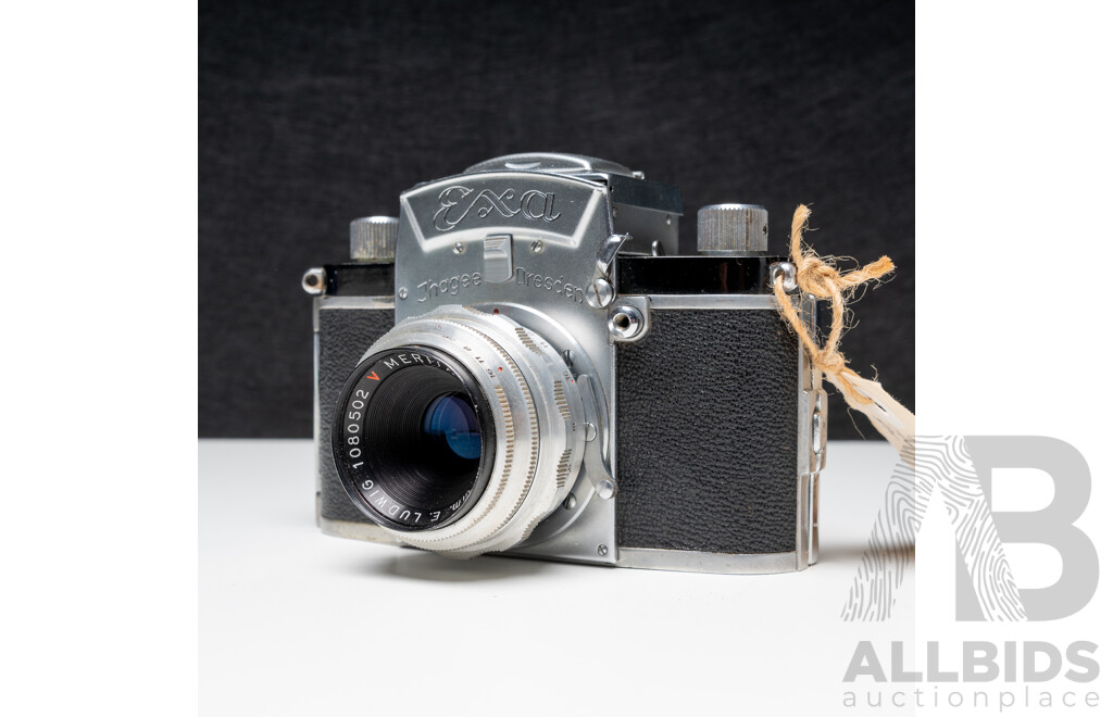 Exa Ihagee Dresden 35mm SLR Camera with Meritar 50mm F/2.9 Lens