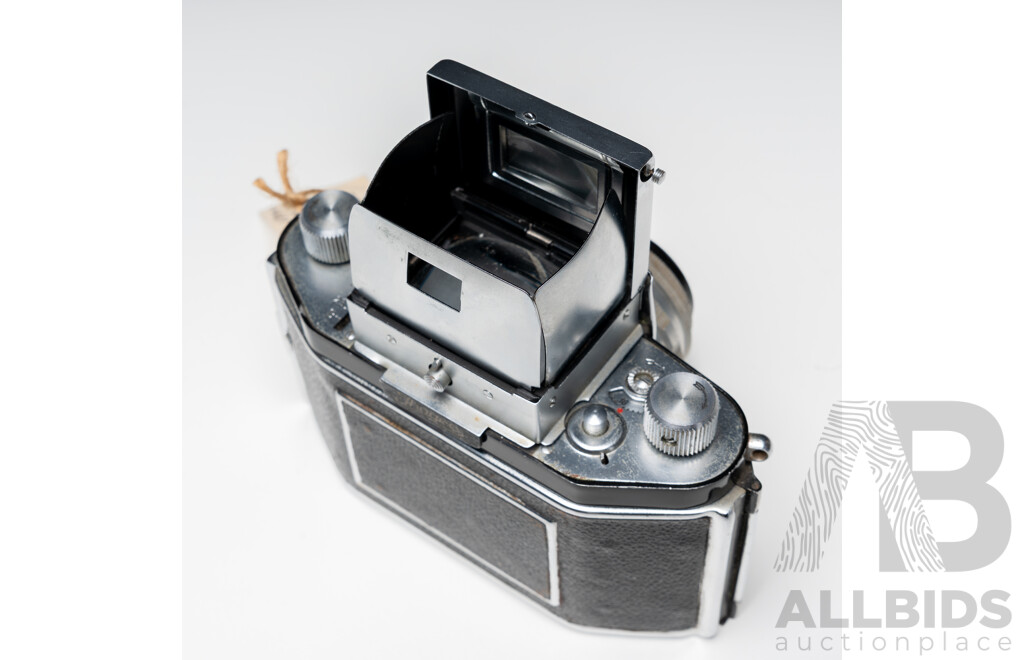 Exa Ihagee Dresden 35mm SLR Camera with Meritar 50mm F/2.9 Lens