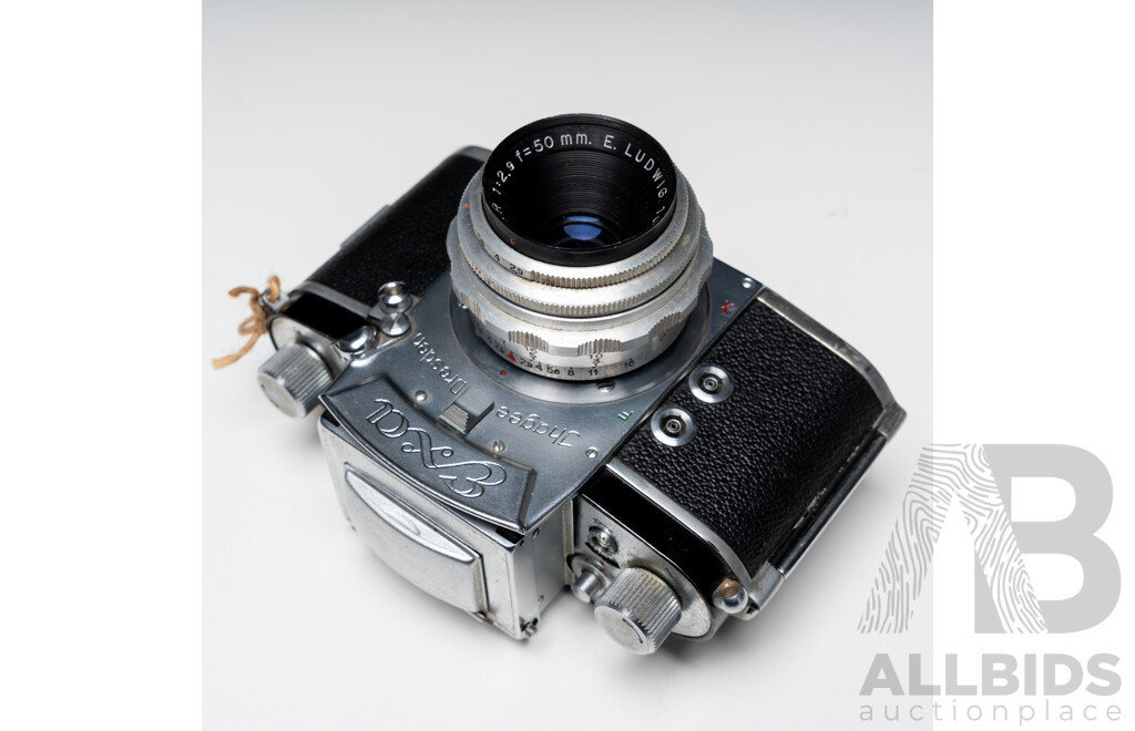 Exa Ihagee Dresden 35mm SLR Camera with Meritar 50mm F/2.9 Lens