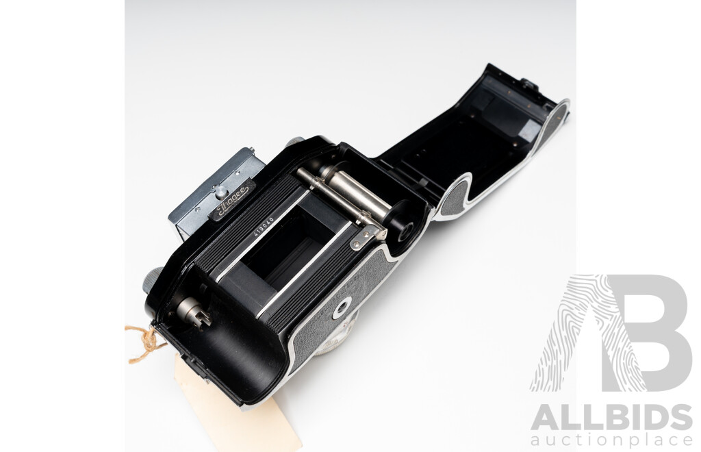 Exa Ihagee Dresden 35mm SLR Camera with Meritar 50mm F/2.9 Lens