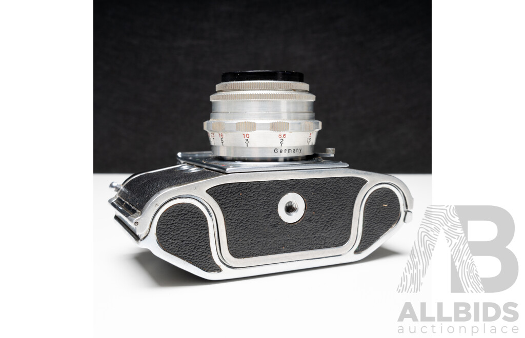 Exa Ihagee Dresden 35mm SLR Camera with Meritar 50mm F/2.9 Lens