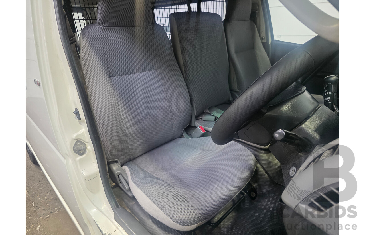 6/2008 Toyota Hiace LWB KDH201R MY07 Upgrade 4d Van White Turbo Diesel 3.0L