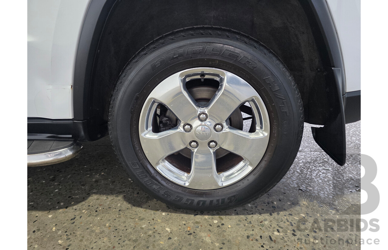 4/2013 Jeep Grand Cherokee Laredo (4x4) WK MY13 4d Wagon White Turbo Diesel V6 3.0L
