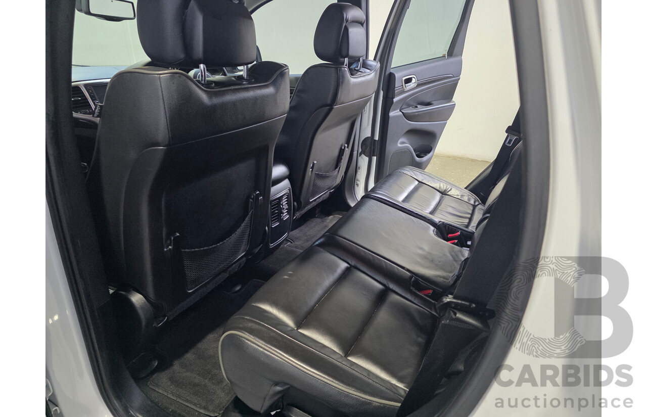 4/2013 Jeep Grand Cherokee Laredo (4x4) WK MY13 4d Wagon White Turbo Diesel V6 3.0L