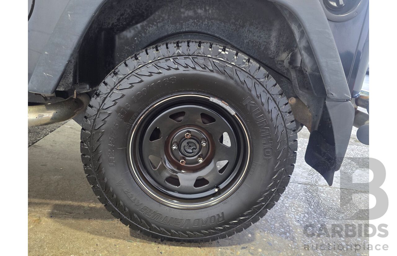 10/2002 Jeep Wrangler Sport (4x4) TJ 2d Softtop Black V6 4.0L