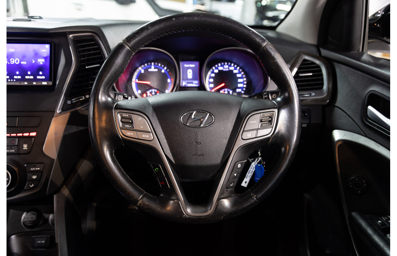 01/2015 Hyundai Santa Fe ACTIVE CRDi (4x4) AWD DM MY15 4D Wagon Creamy White Diesel Turbo 2.2L