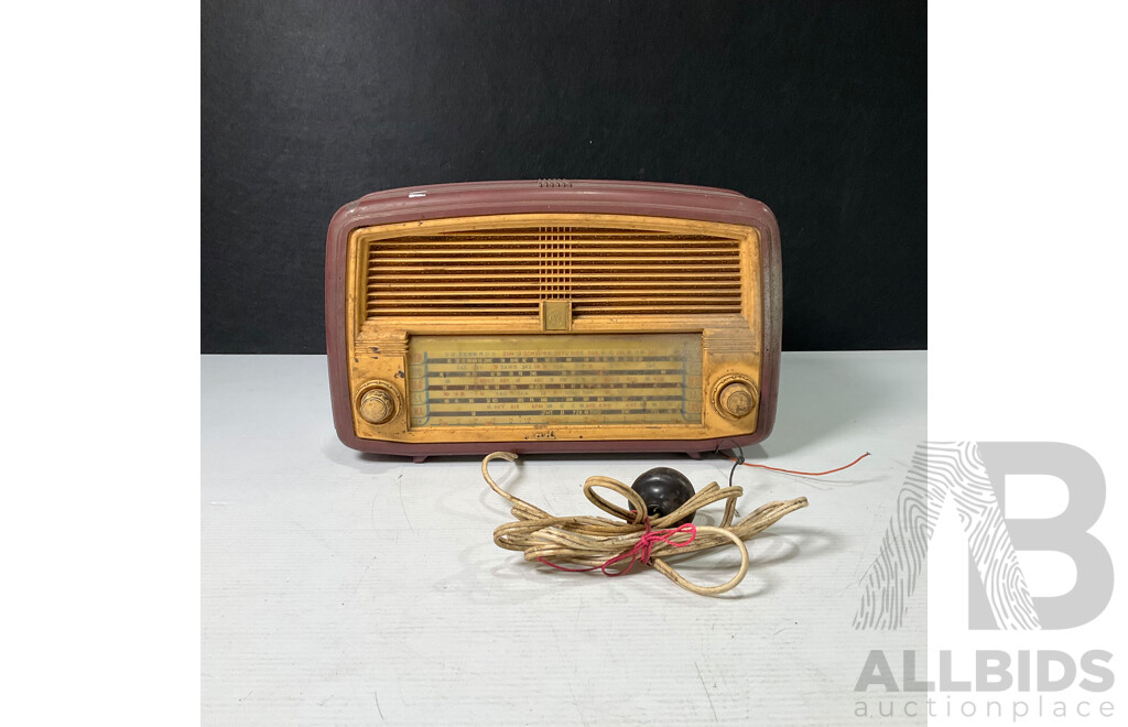 Vintage AWA Valve Radio