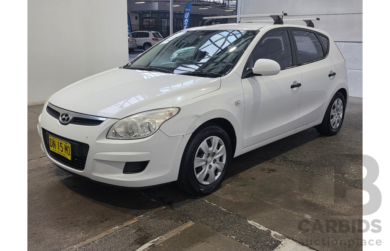 9/2009 Hyundai I30 SX FD MY09 5d Hatchback Ceramic White 2.0L