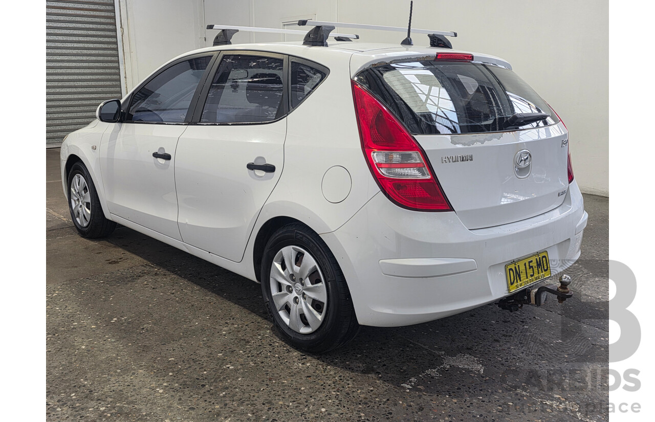 9/2009 Hyundai I30 SX FD MY09 5d Hatchback Ceramic White 2.0L