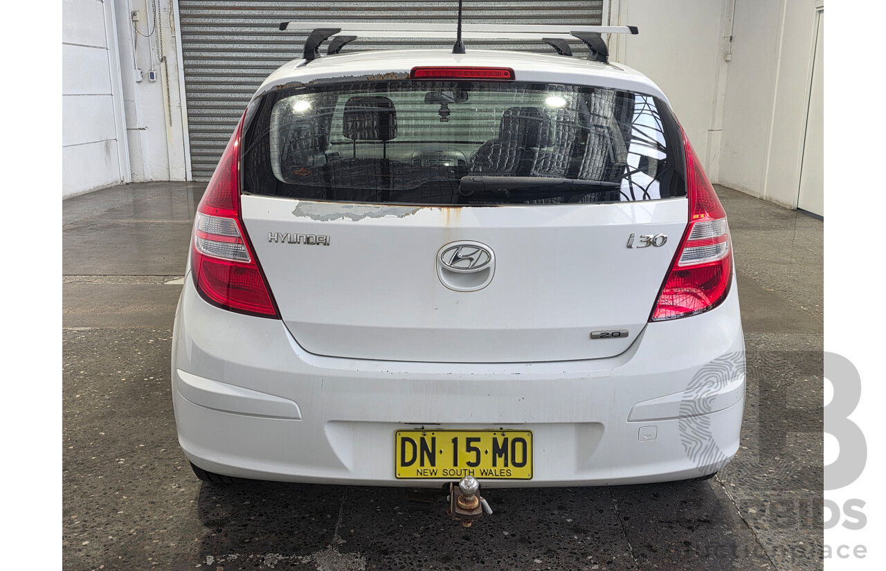 9/2009 Hyundai I30 SX FD MY09 5d Hatchback Ceramic White 2.0L