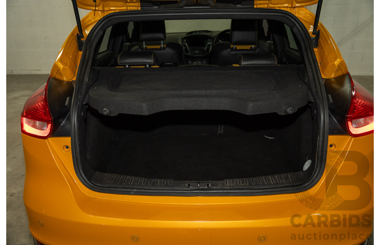 04/2015 Ford Focus ST (FWD) LZ 5D Hatchback Yellow Turbo 2.0L