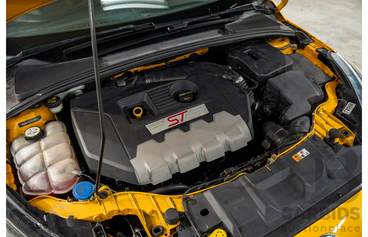 04/2015 Ford Focus ST (FWD) LZ 5D Hatchback Yellow Turbo 2.0L