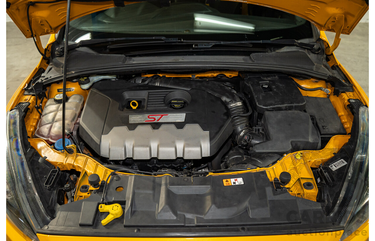 04/2015 Ford Focus ST (FWD) LZ 5D Hatchback Yellow Turbo 2.0L