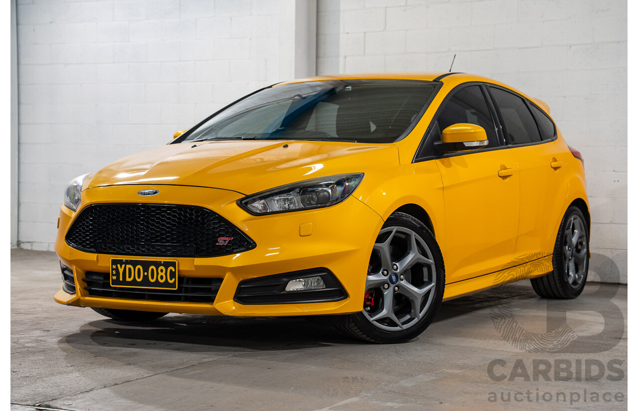 04/2015 Ford Focus ST (FWD) LZ 5D Hatchback Yellow Turbo 2.0L