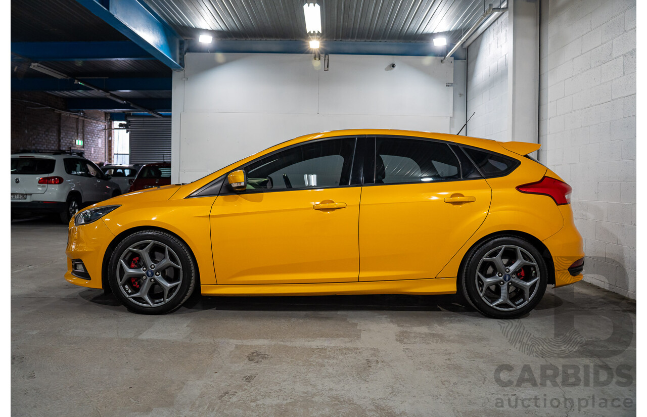 04/2015 Ford Focus ST (FWD) LZ 5D Hatchback Yellow Turbo 2.0L