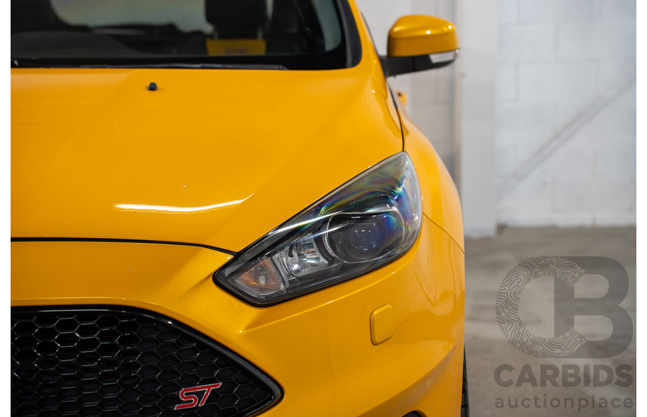 04/2015 Ford Focus ST (FWD) LZ 5D Hatchback Yellow Turbo 2.0L