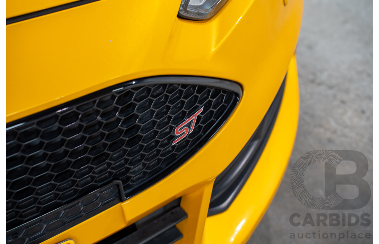 04/2015 Ford Focus ST (FWD) LZ 5D Hatchback Yellow Turbo 2.0L