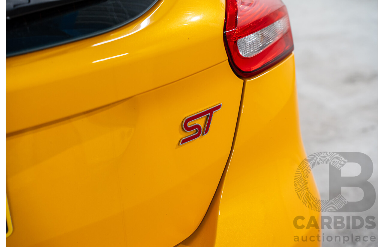 04/2015 Ford Focus ST (FWD) LZ 5D Hatchback Yellow Turbo 2.0L