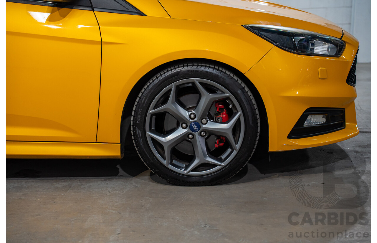 04/2015 Ford Focus ST (FWD) LZ 5D Hatchback Yellow Turbo 2.0L