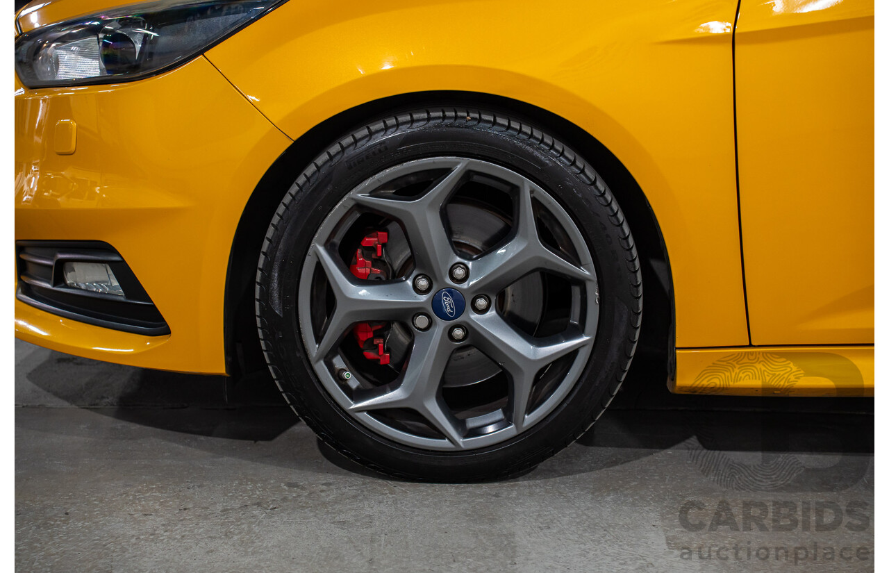 04/2015 Ford Focus ST (FWD) LZ 5D Hatchback Yellow Turbo 2.0L