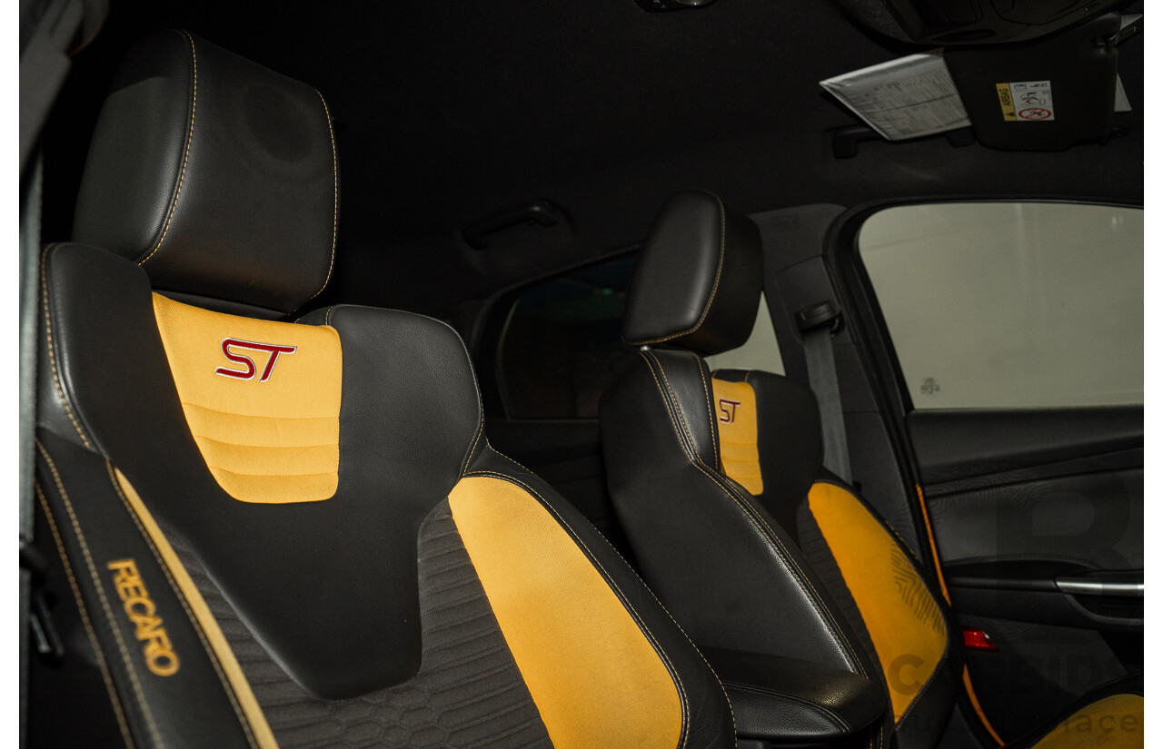 04/2015 Ford Focus ST (FWD) LZ 5D Hatchback Yellow Turbo 2.0L