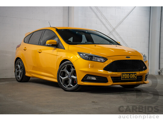 04/2015 Ford Focus ST (FWD) LZ 5D Hatchback Yellow Turbo 2.0L