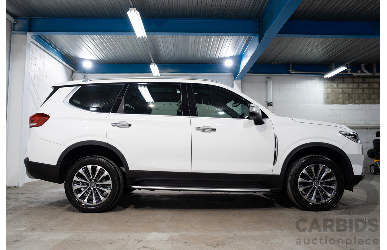10/2018 LDV D90 LUXE (4WD) TERRAIN SELECTION AWD  4D Wagon White 2.0L