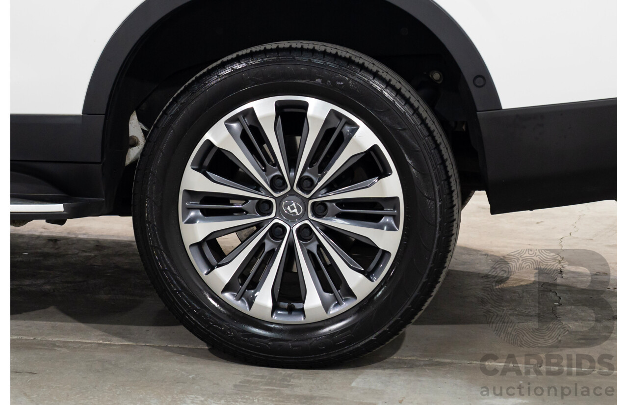 10/2018 LDV D90 LUXE (4WD) TERRAIN SELECTION AWD  4D Wagon White 2.0L