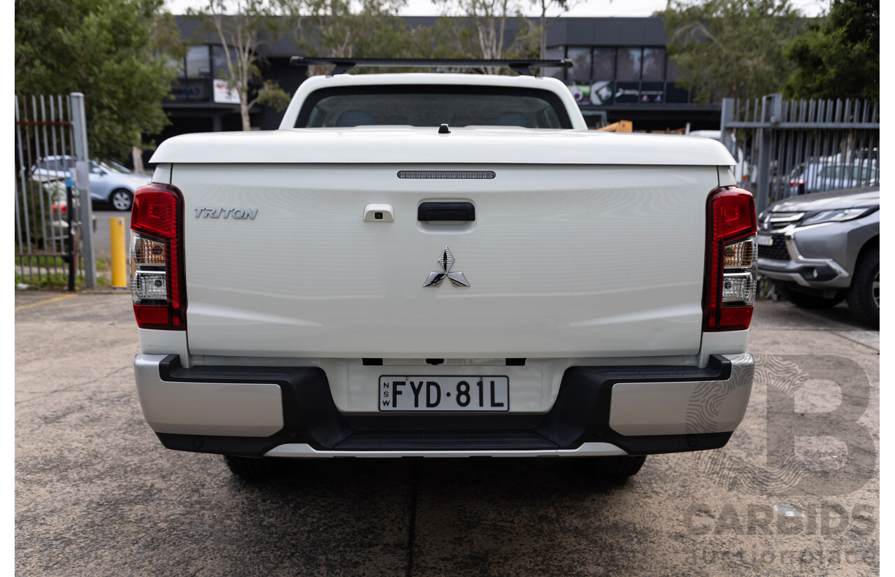 07/2022 Mitsubishi Triton GLX MR MY22.5 Double Cab P/Up White Diesel Turbo 2.4L