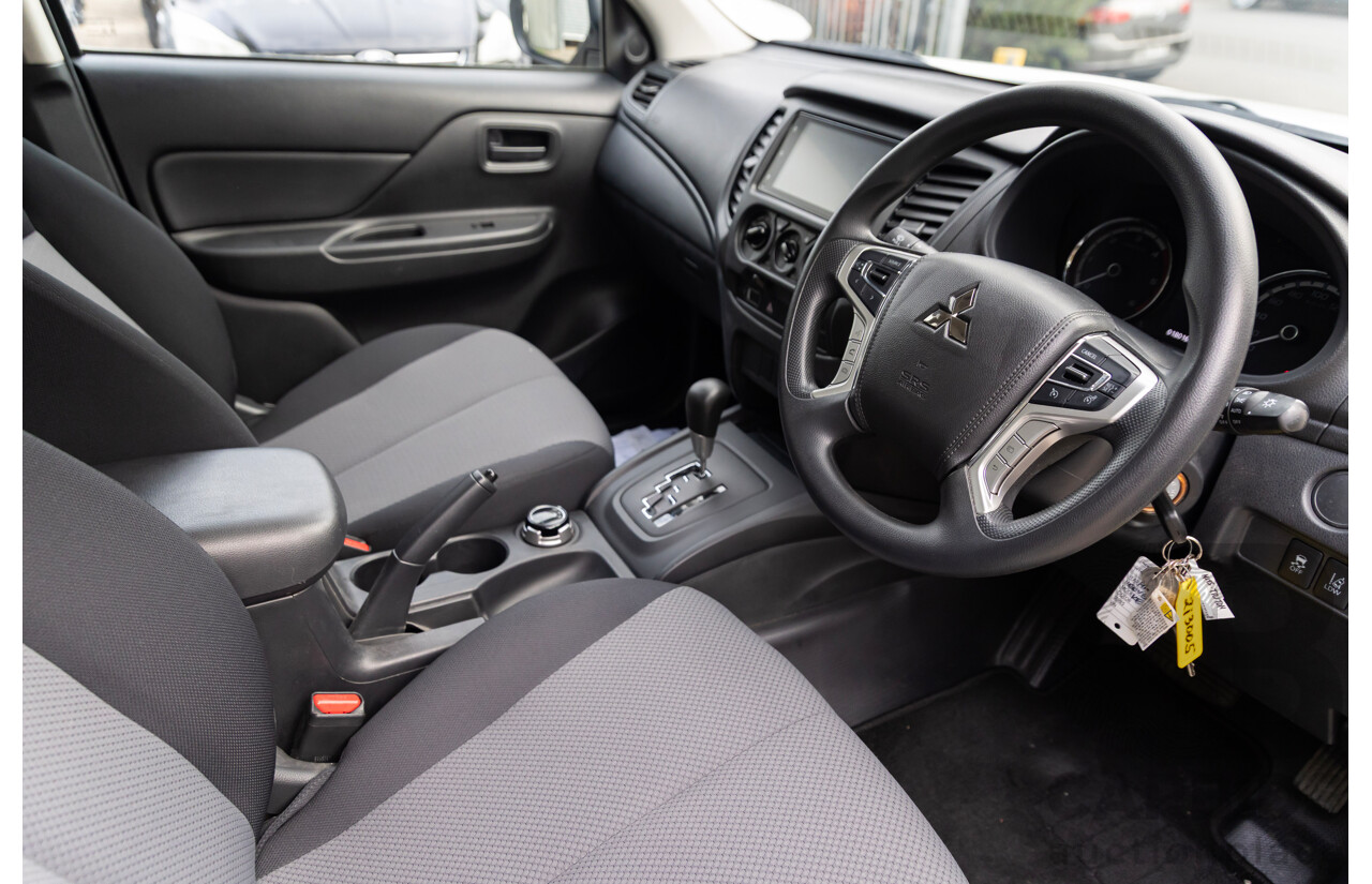 07/2022 Mitsubishi Triton GLX MR MY22.5 Double Cab P/Up White Diesel Turbo 2.4L