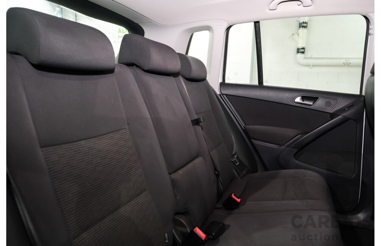 11/2012 Volkswagen Tiguan 132 TSI Pacific (AWD) 5NC MY12 4D Wagon White Turbo 2.0L