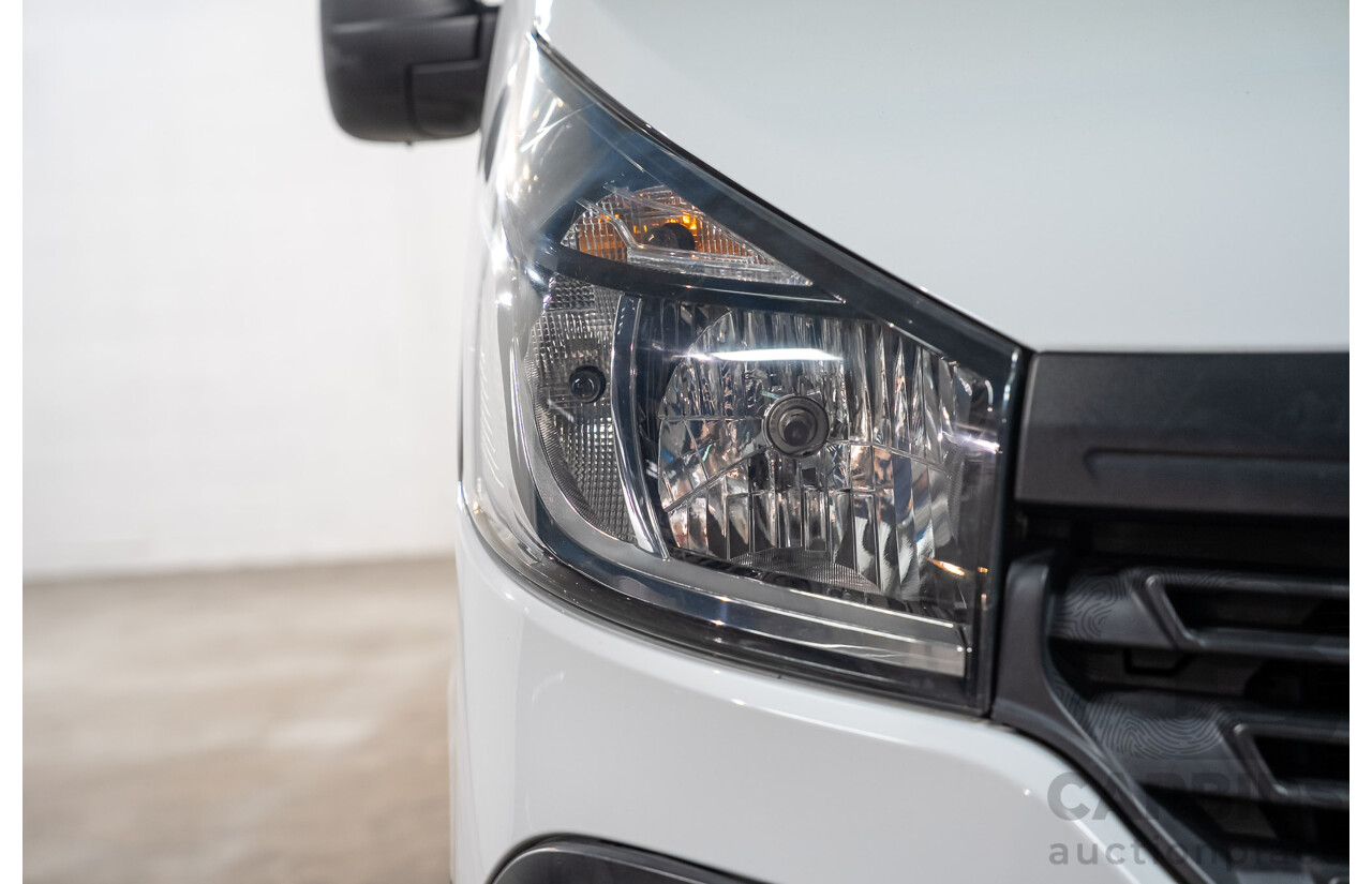 06/2018 Renault Trafic SWB LOW X82 MY17 Update 4d Van White Turbo Diesel 1.6L