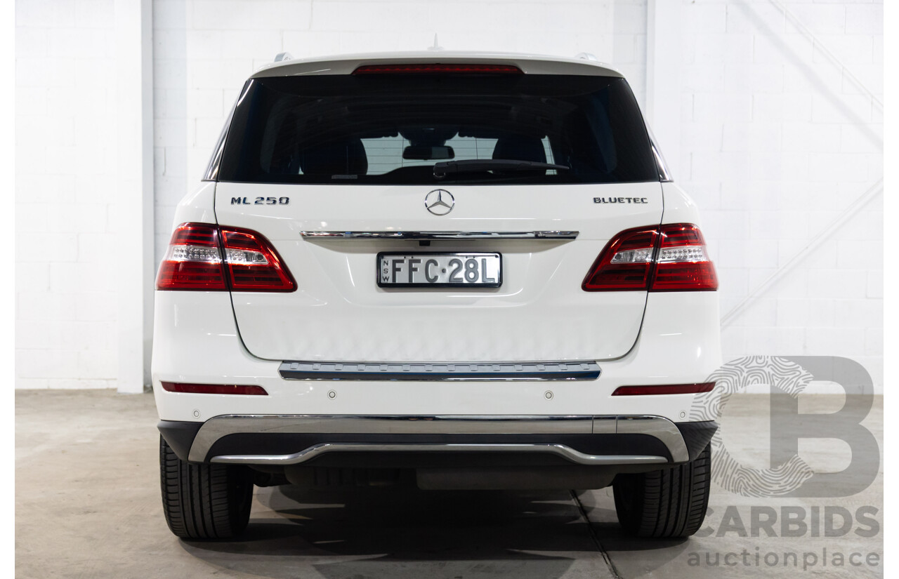 05/2015 Mercedes-Benz Ml 250CDI BLUETEC (4x4) AWD 166 MY15 4D Wagon Polar White Diesel Turbo 2.1L