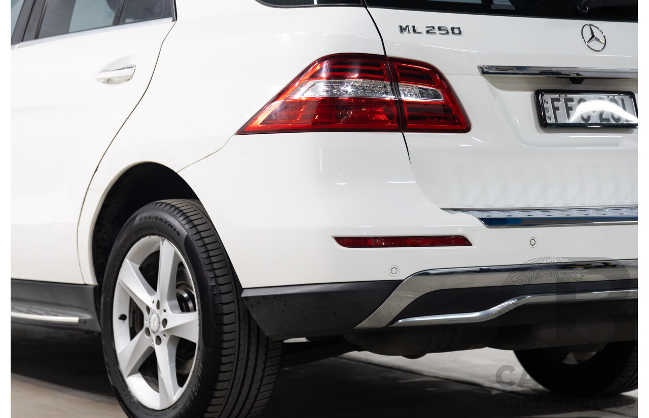 05/2015 Mercedes-Benz Ml 250CDI BLUETEC (4x4) AWD 166 MY15 4D Wagon Polar White Diesel Turbo 2.1L