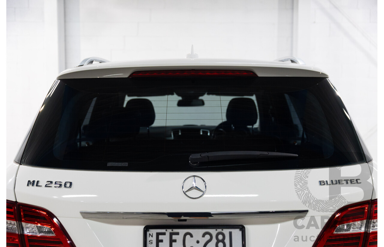 05/2015 Mercedes-Benz Ml 250CDI BLUETEC (4x4) AWD 166 MY15 4D Wagon Polar White Diesel Turbo 2.1L