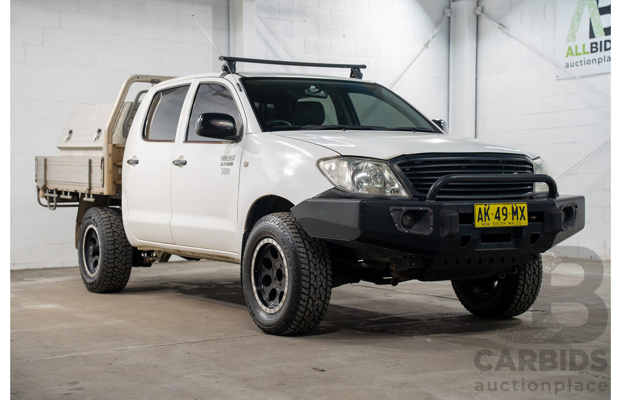 1/2006 Toyota Hilux Workmate TGN16R Dual Cab P/Up White 2.7L