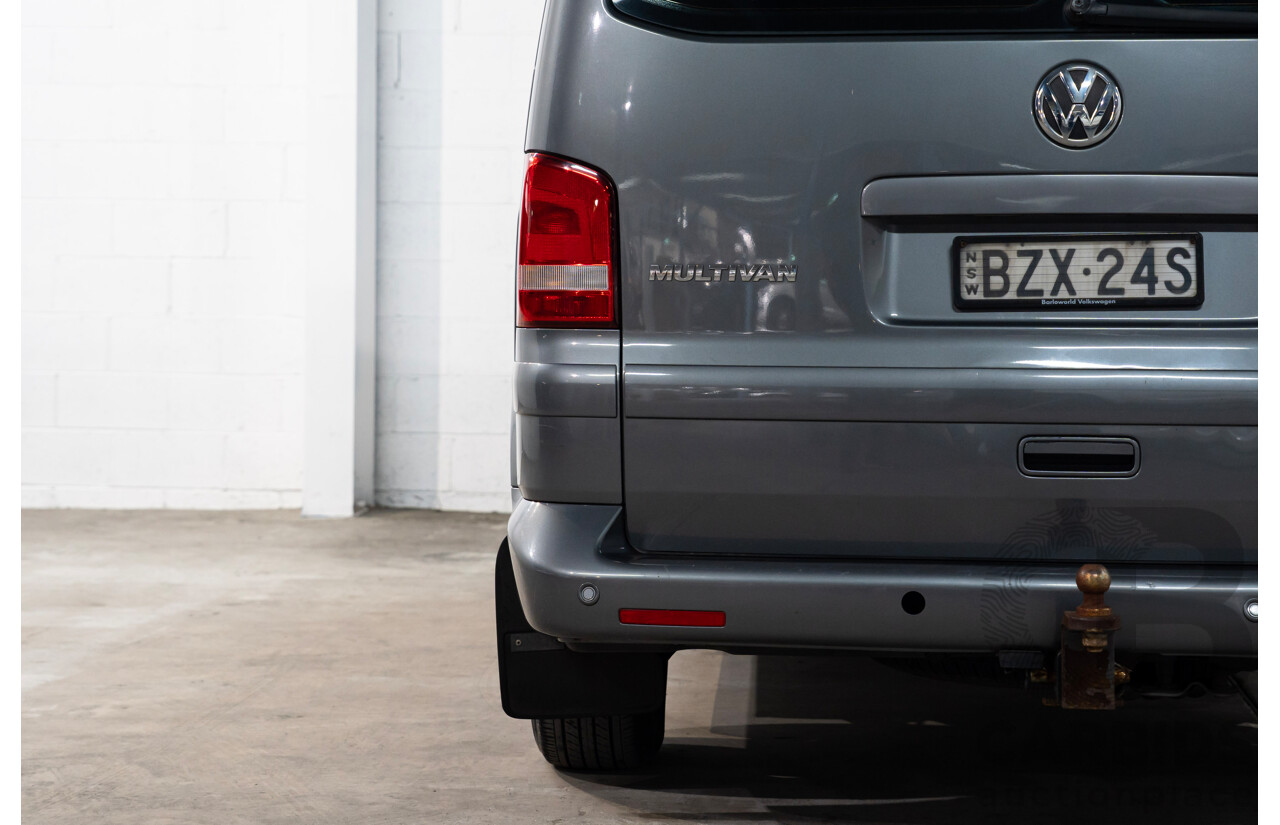 10/2011 Volkswagen Multivan 103 TDI Comfortline T5 MY10 4D Wagon Grey Turbo Diesel 2.0L - 7 Seater