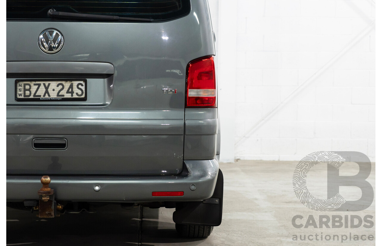 10/2011 Volkswagen Multivan 103 TDI Comfortline T5 MY10 4D Wagon Grey Turbo Diesel 2.0L - 7 Seater