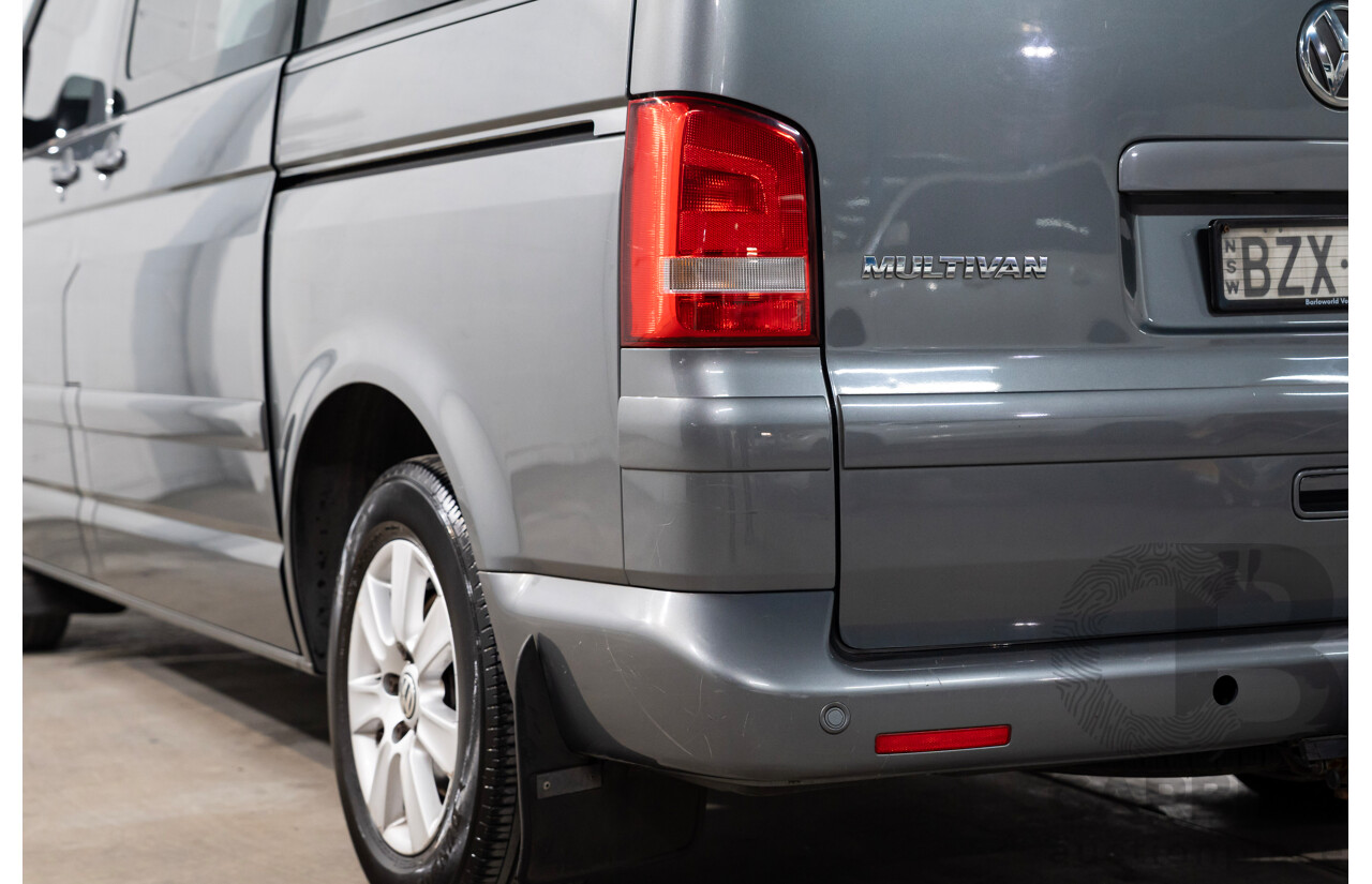 10/2011 Volkswagen Multivan 103 TDI Comfortline T5 MY10 4D Wagon Grey Turbo Diesel 2.0L - 7 Seater