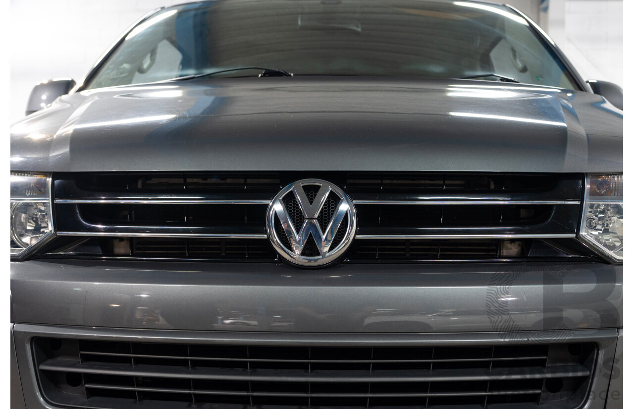 10/2011 Volkswagen Multivan 103 TDI Comfortline T5 MY10 4D Wagon Grey Turbo Diesel 2.0L - 7 Seater