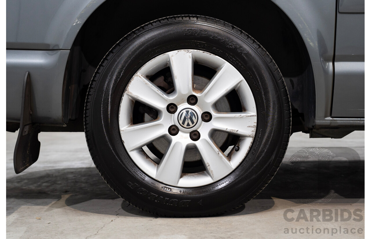 10/2011 Volkswagen Multivan 103 TDI Comfortline T5 MY10 4D Wagon Grey Turbo Diesel 2.0L - 7 Seater