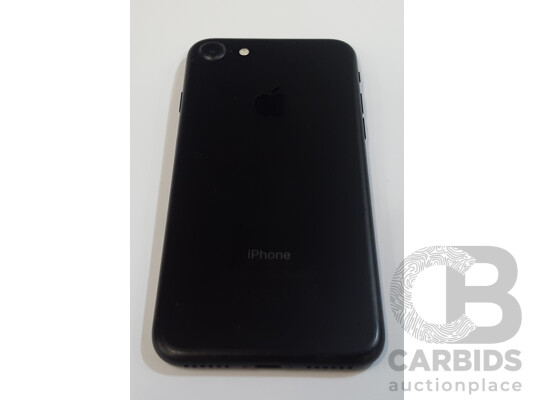 1661821 · Apple (A1778) 4.7-Inch 128GB LTE iPhone 7