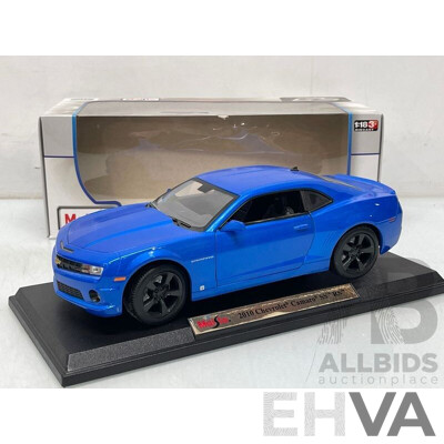 Maitso 2010 Chevrolet Camaro SS RS Coupe Metallic Blue 1:18 Scale Model Car